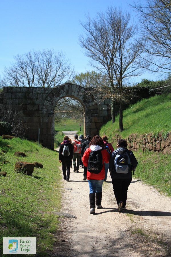 Lungo la via Amerina - foto Cooperativa Lymph@