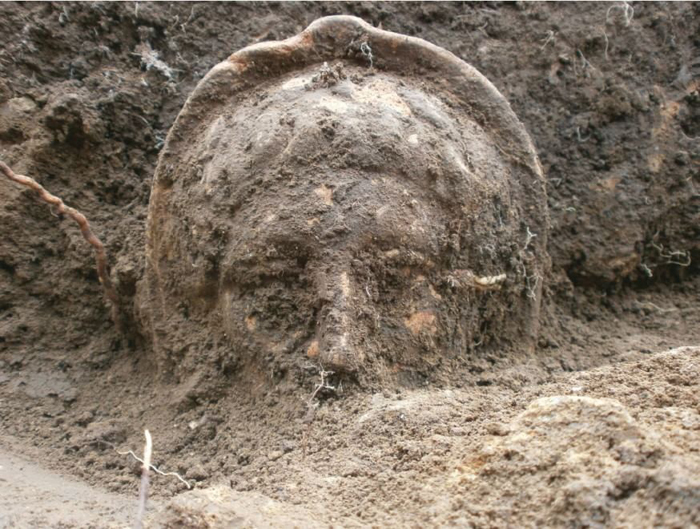Maschera ritrovata al tempio falisco Monte Li Santi - Le Rote, visibile presso il museo MAVNA a Mazzano Romano