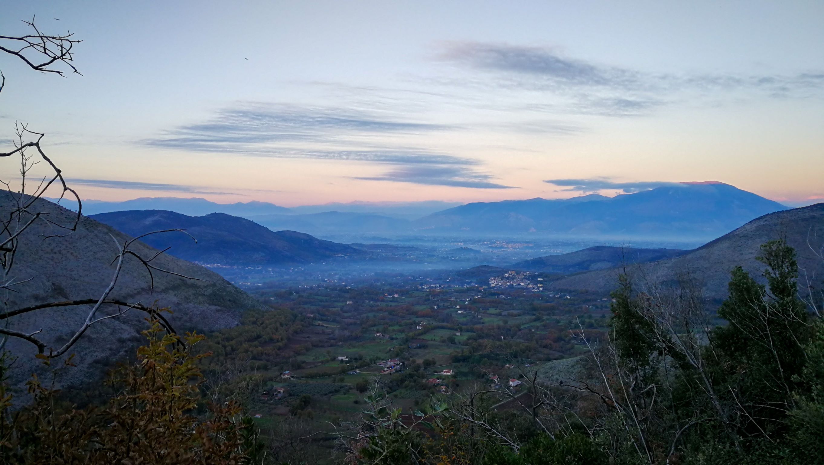 Vista verso la Valle del Liri.