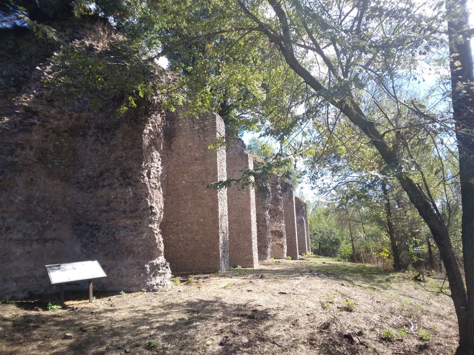 Visita alla Cisterna Monumentale nella Valle della Caffarella