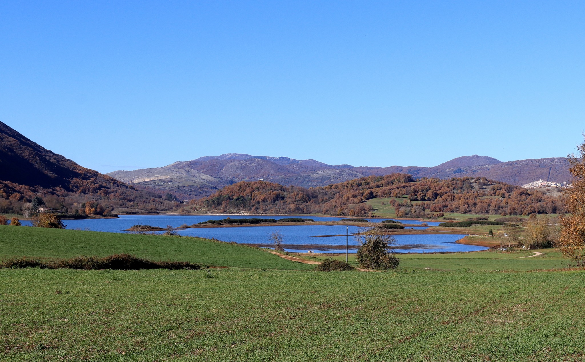 AVVISO DI INDIZIONE DI GARA PROCEDURA APERTA, AI SENSI DEGLI ART. 71 E 108 DEL D.LGS 31 MARZO 2023, N. 36 PER L'AFFIDAMENTO DEI LAVORI, TRAMITE PIATTAFORMA E-PROCUREMENT S.TEL.LA. DELLA REGIONE LAZIO<br /><br /> Cup J81B23000470002 Cig B6F0897852