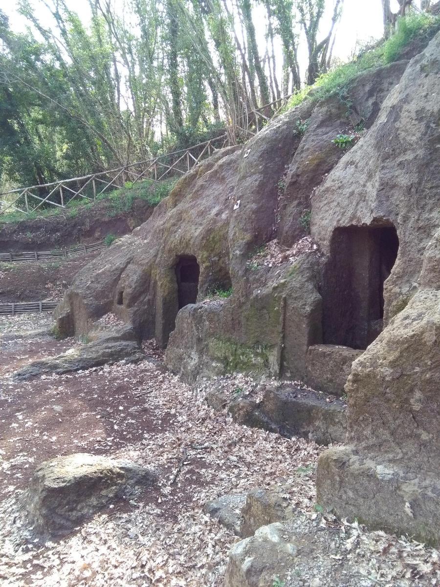 Necropoli del Cavone di Monte Li Santi Foto Teresa Di Cosimo