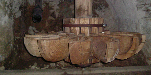 Mulino ad acqua-Nespolo