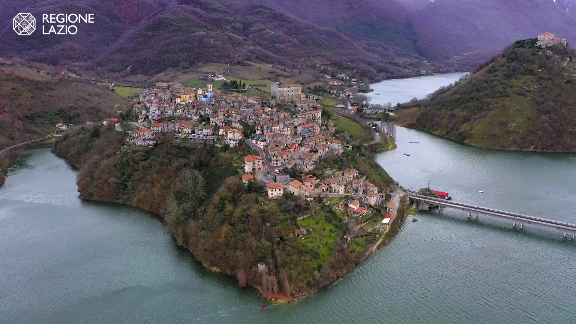 Castel di Tora, Riserva naturale Monte Navegna e Monte Cervia