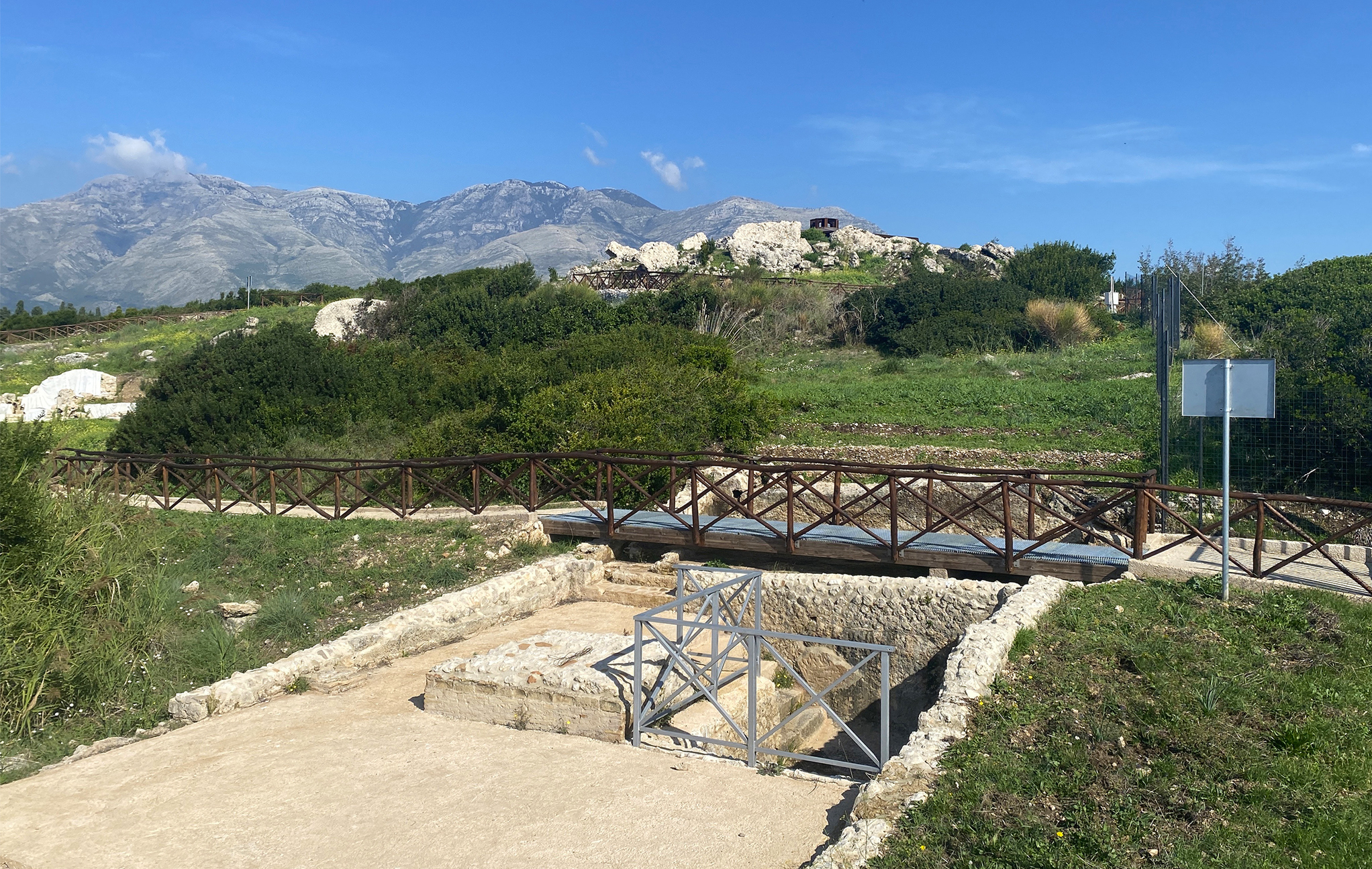 Apertura al pubblico dell'area archeologica della Villa di Mamurra nei mesi di Gennaio e Febbraio