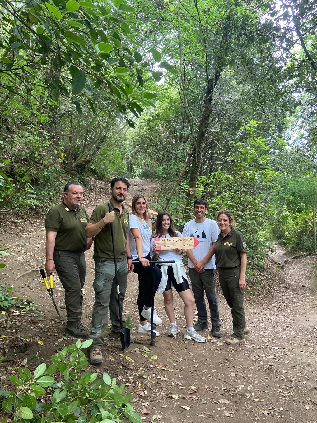 Nuova segnaletica lungo la Via Francigena del Sud