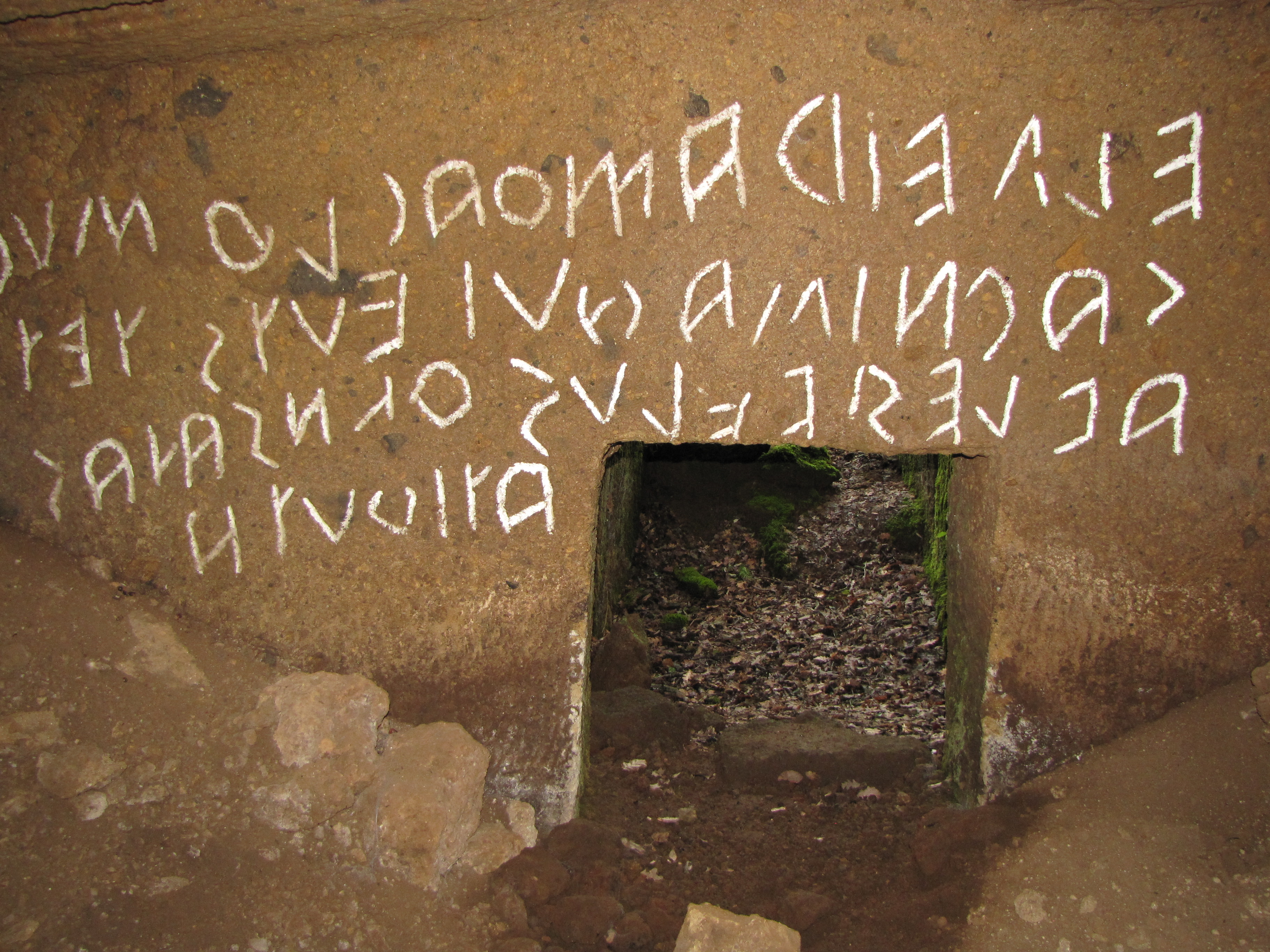 Iscrizioni nelle tombe Tanzinas