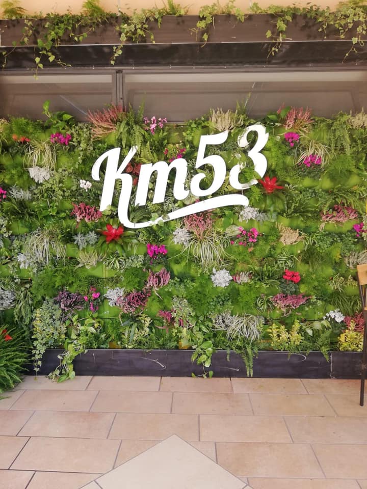 Pub "Km 53 Luogo d'incontro in cucina "