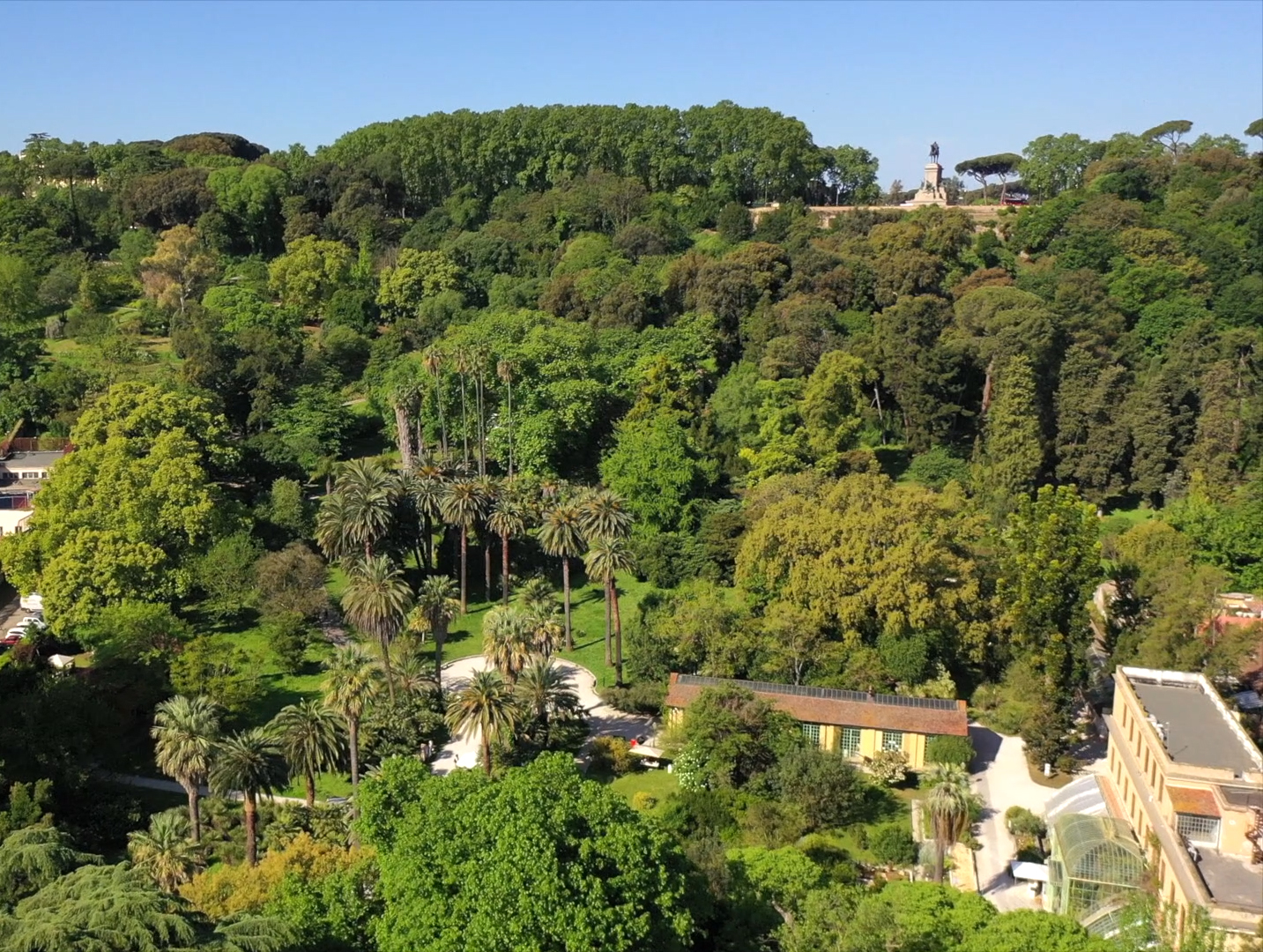 Museo Orto Botanico di Roma, alle pendici del Gianicolo, nell'antico parco di villa Corsini un tempo residenza di Cristina di Svezia.
