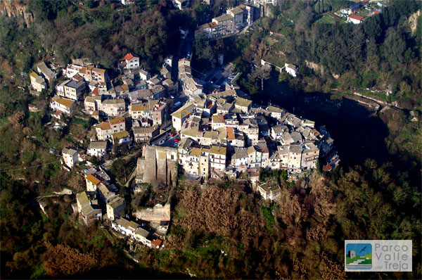 Veduta aerea del centro storico di Mazzano Romano
