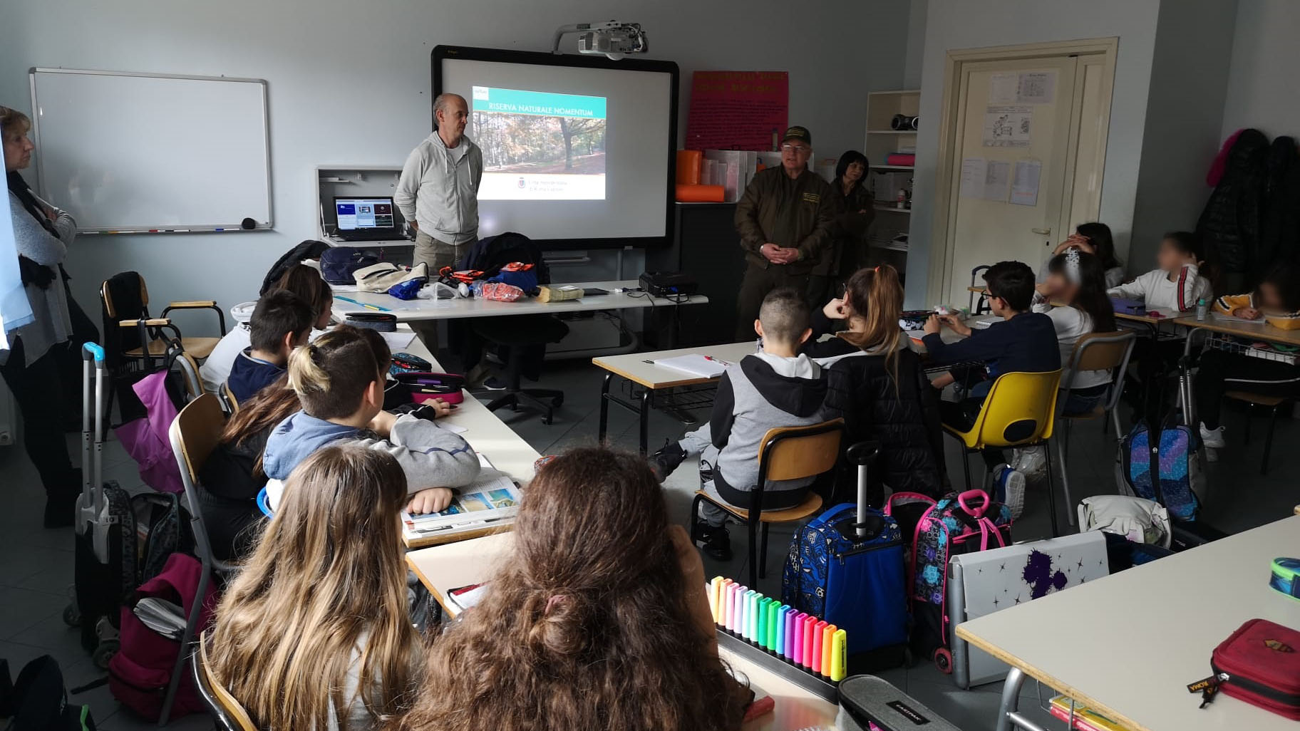 I.C. Luigi Pirandello mattinata di teoria di orienteering della coop Climax.