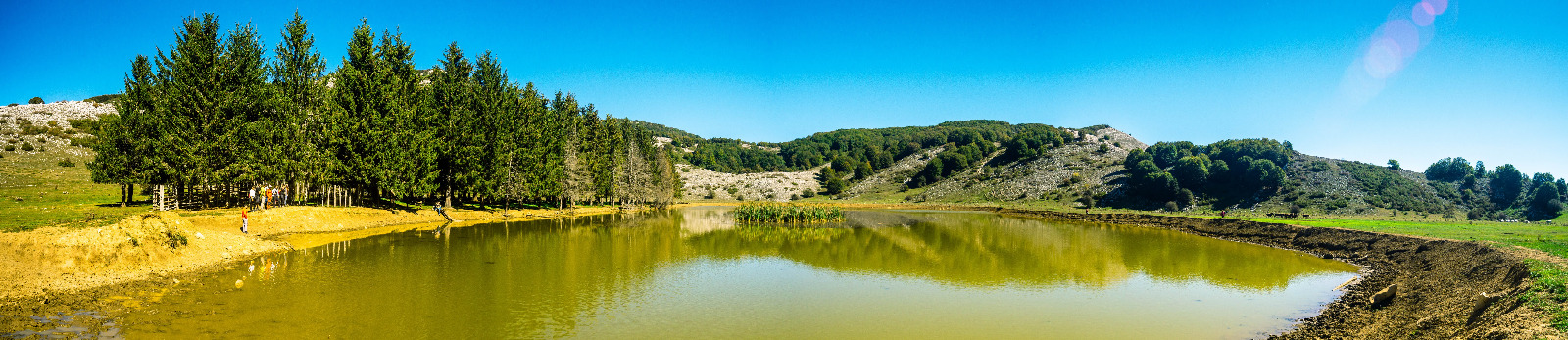 Panoramica del lago di Cornino