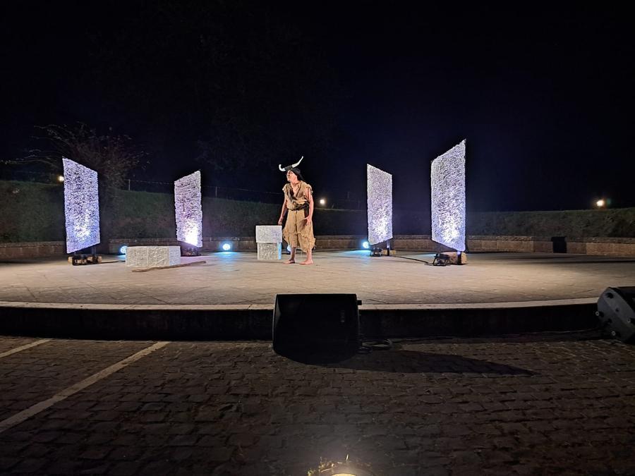 "IL MINOTAURO", UNA SPLENDIDA SERATA A CAPOMANDRO