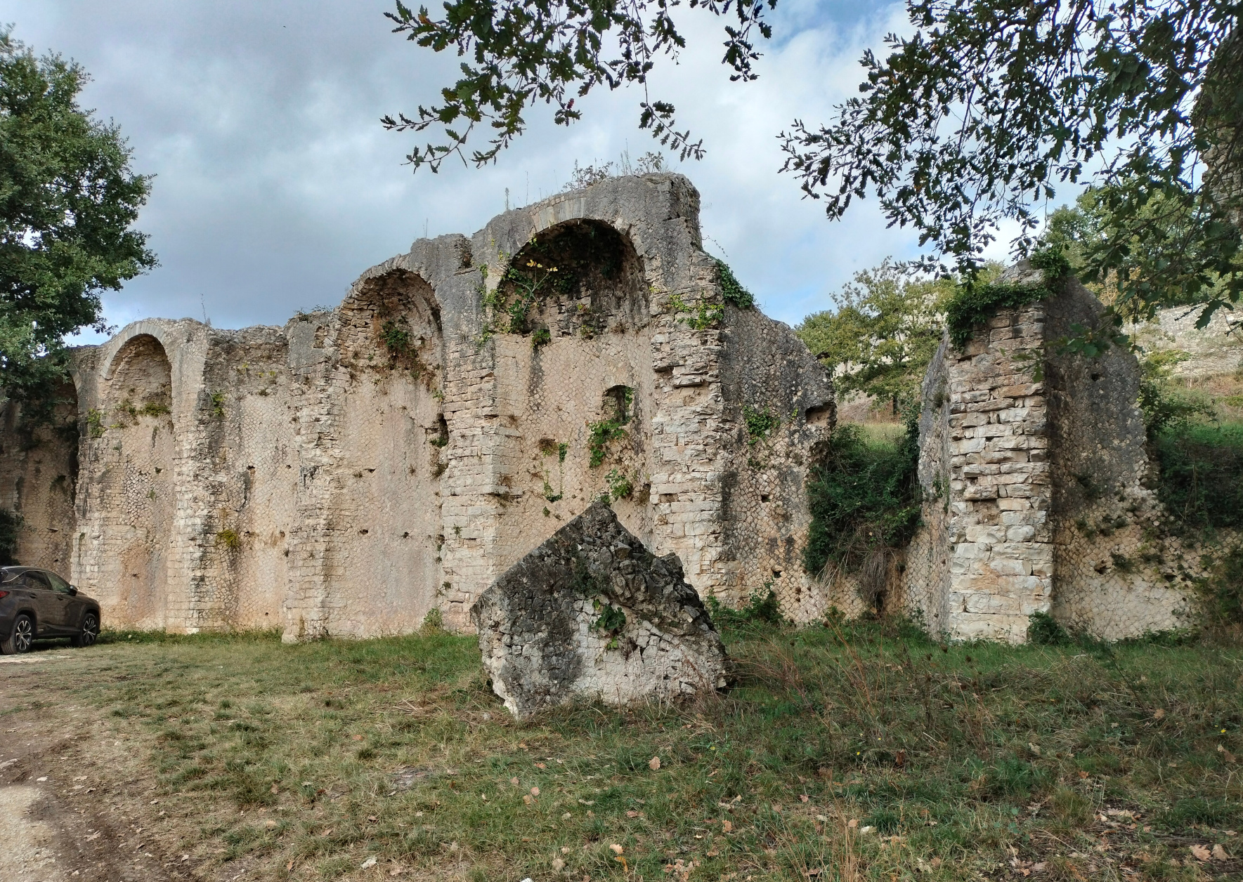 Ruderi di Villa D'Assio