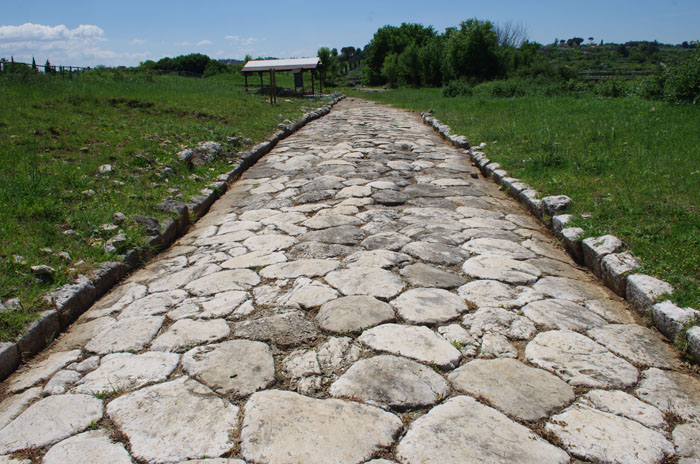 Basolato romano della via Nomentum-Eretum